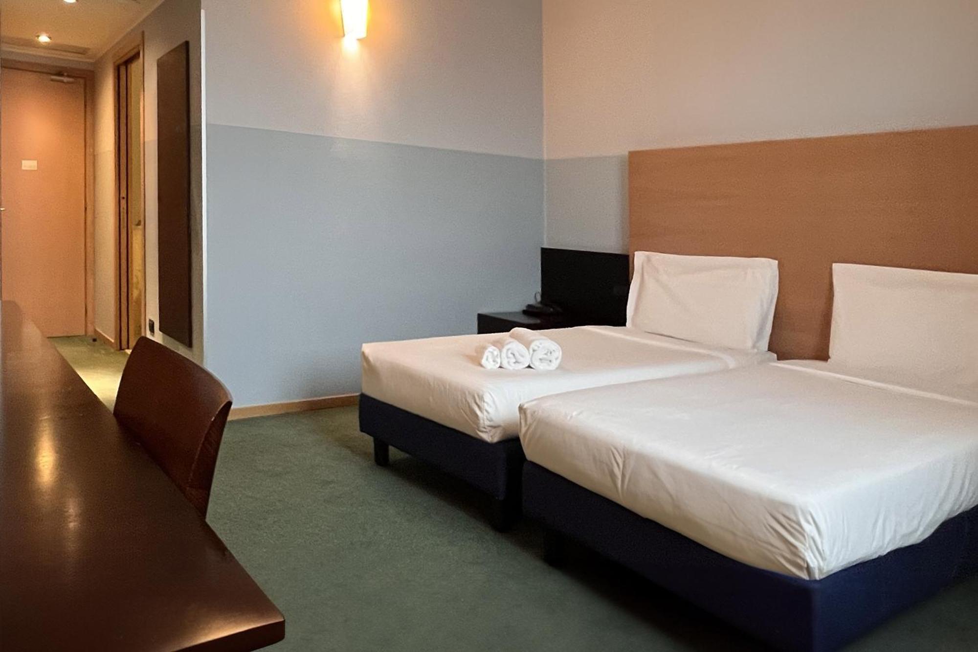 B&B Hotel Milano Cologno Studios Cologno Monzese Luaran gambar