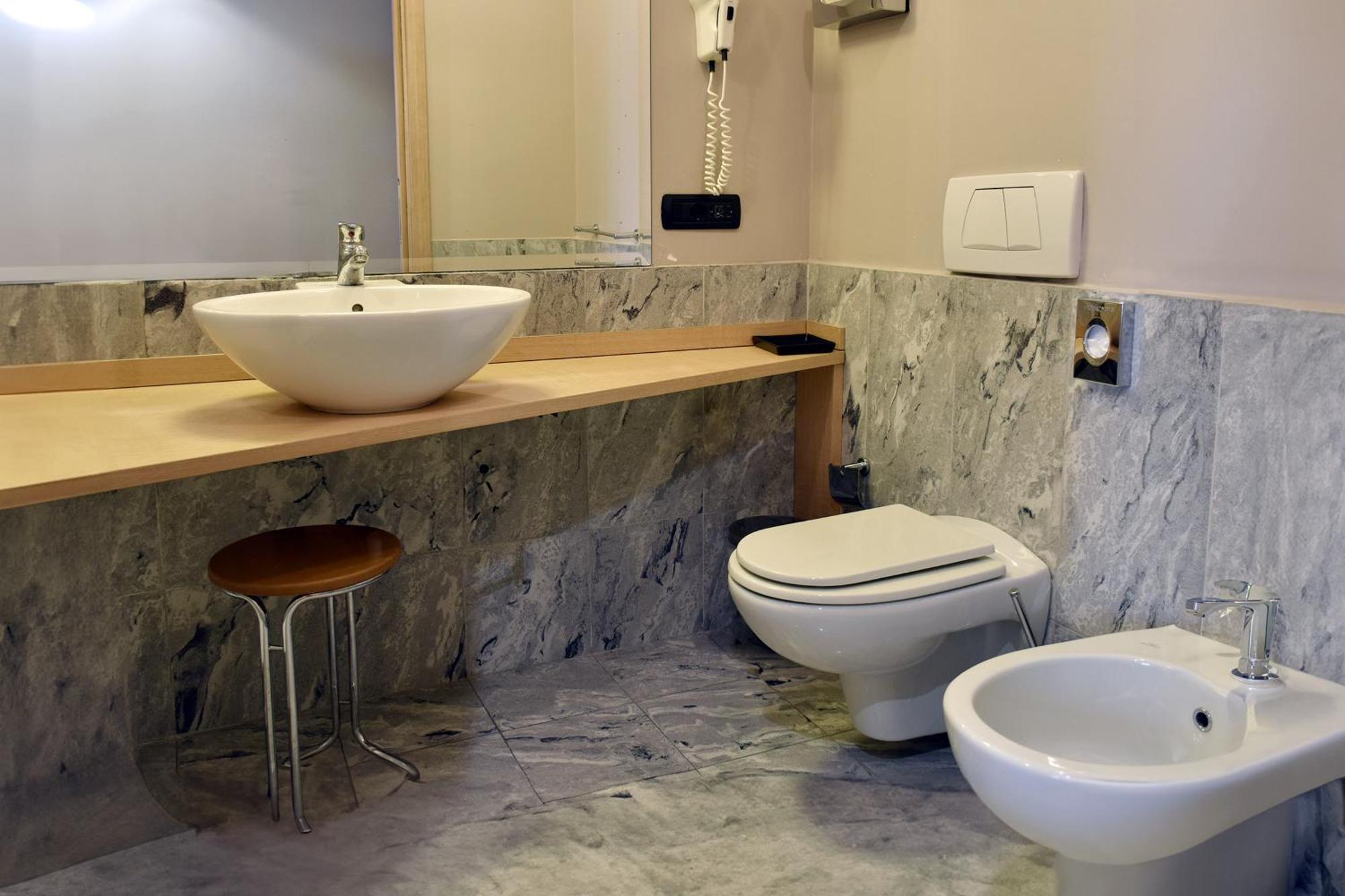 B&B Hotel Milano Cologno Studios Cologno Monzese Luaran gambar