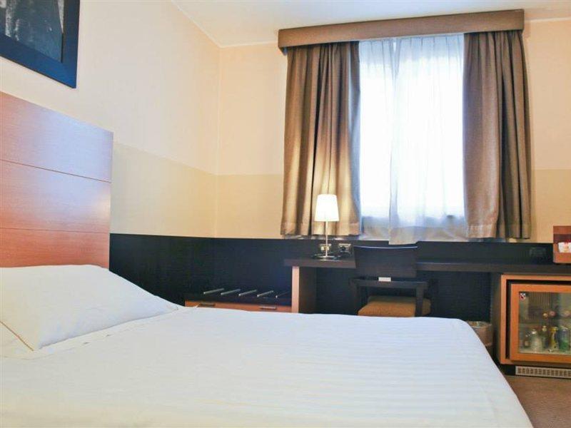 B&B Hotel Milano Cologno Studios Cologno Monzese Luaran gambar
