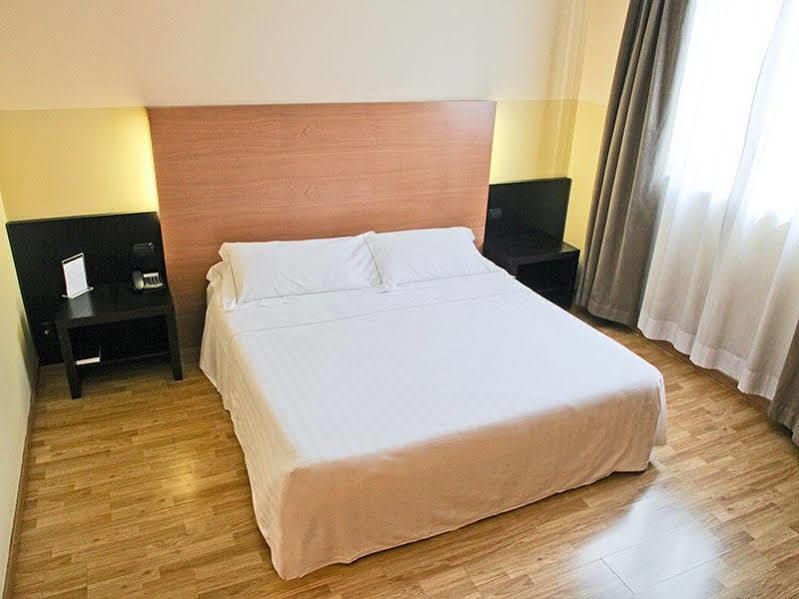 B&B Hotel Milano Cologno Studios Cologno Monzese Luaran gambar