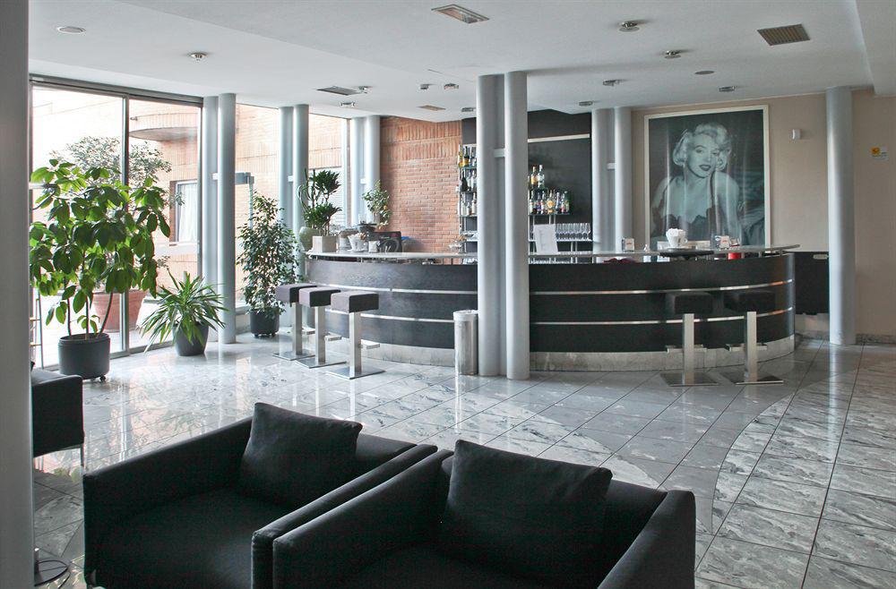 B&B Hotel Milano Cologno Studios Cologno Monzese Luaran gambar