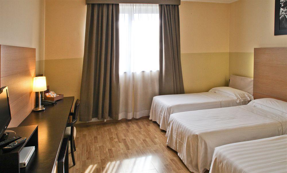 B&B Hotel Milano Cologno Studios Cologno Monzese Luaran gambar